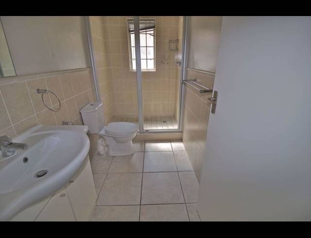 2 bed property to rent in KLEINBOSCH